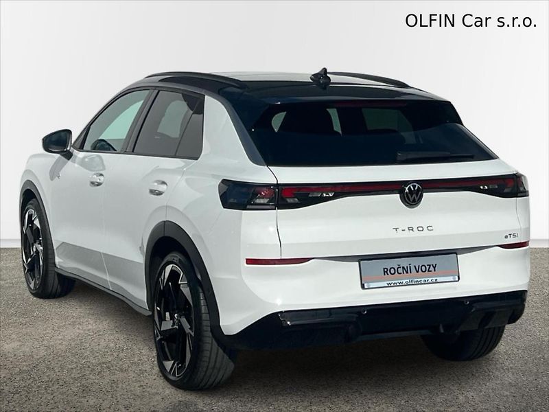 Volkswagen T-Roc 1,5 eTSi110kW 7DSG R-line - fotka 9 z 33