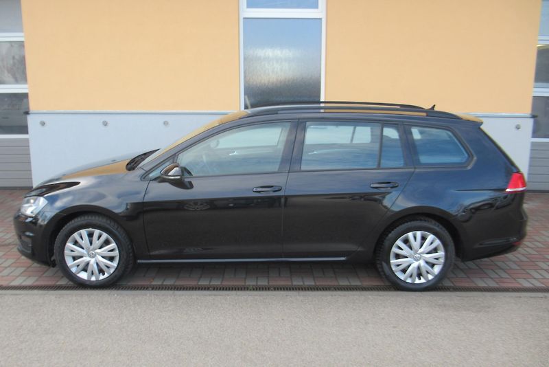 Volkswagen Golf 1.6 TDI 4MOTION AUT. KLIMA - fotka 6 z 21