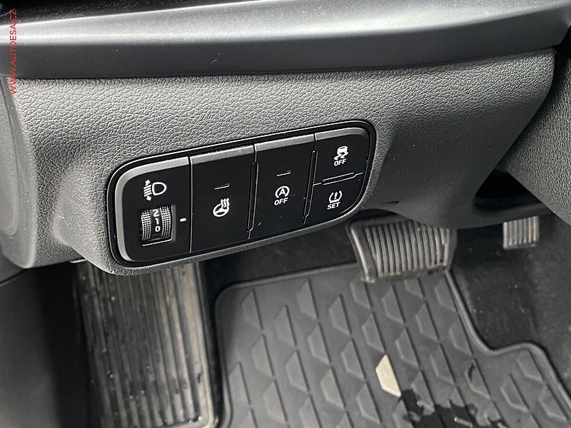 Hyundai i20 (2023) 1.0 T-GDi, 1.maj,ČR, Smart - fotka 13 z 21