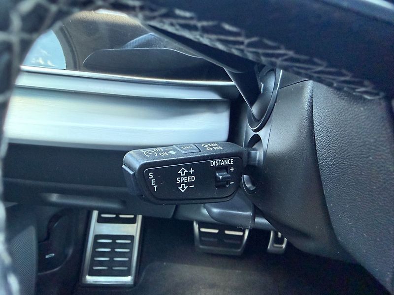 Audi Q7 S-line  210kW Tažné - fotka 10 z 26
