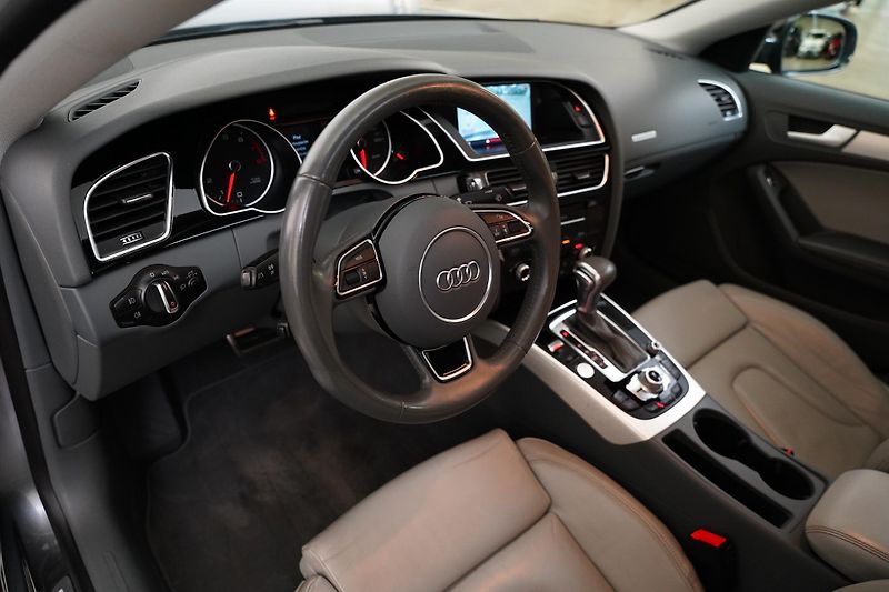 Audi A5 - fotka 14 z 30