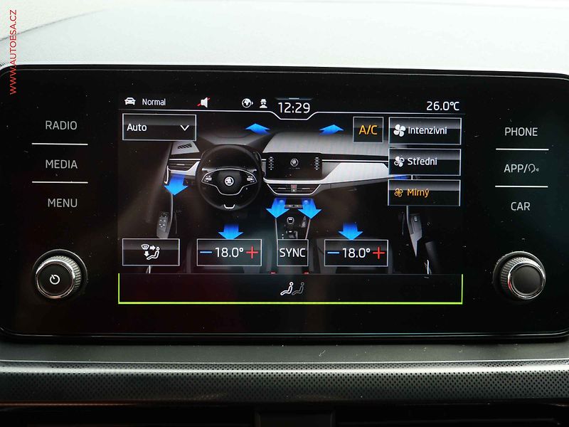 Škoda Kamiq (2021) 1.5 TSi, ČR, Monte Carlo - fotka 17 z 24