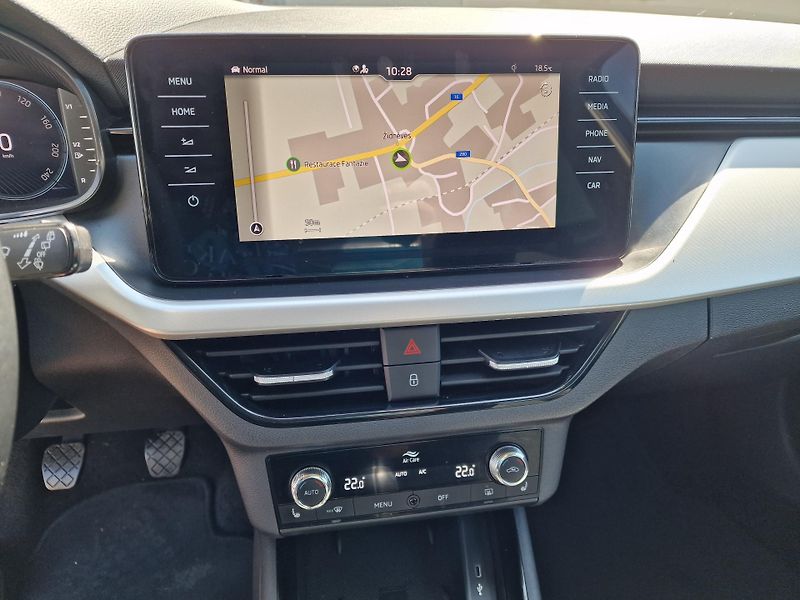 Škoda Scala 1,0TSI 81KW STYLE VIRTUÁL  - fotka 11 z 19