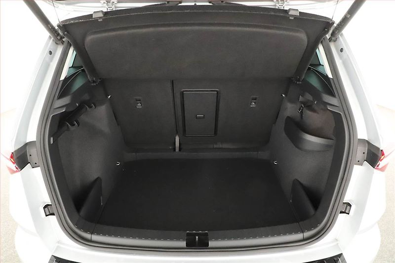 Škoda Karoq (2022) 2.0 TDI - fotka 19 z 20