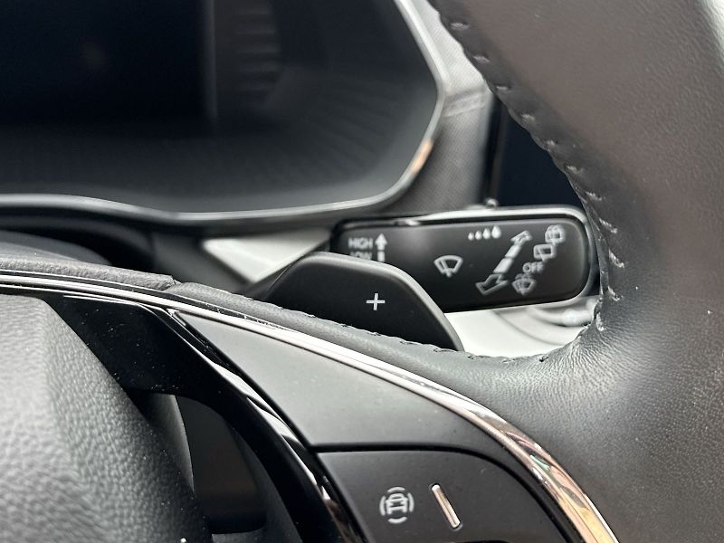 Škoda Octavia (2023) Combi 1.5 TSI M-HEV DSG Style - fotka 16 z 32