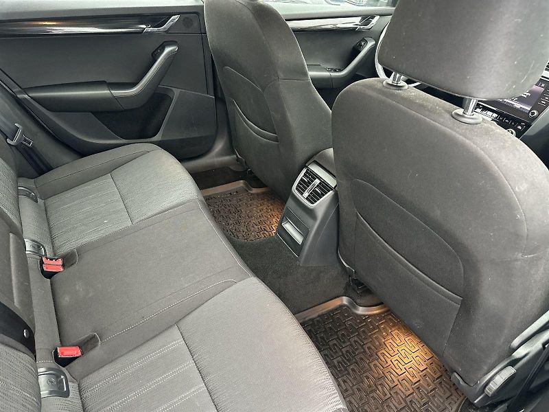 Škoda Octavia (2018) 1.6 TDI Style - fotka 10 z 26