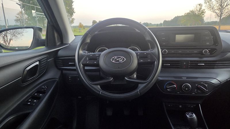 Hyundai Bayon (2024)  1.2i Comfort Club CZ DPH  - fotka 16 z 26