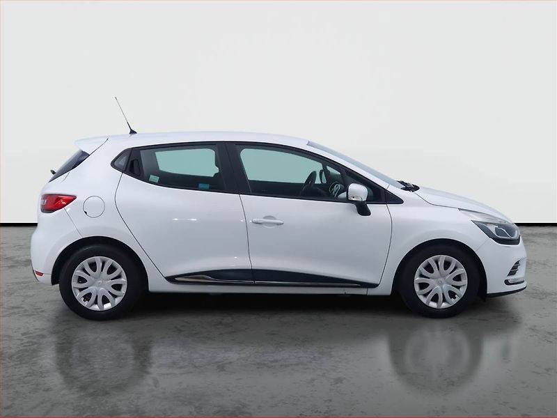 Renault Clio (2016) 1.2 16V, Tempomat - fotka 6 z 14