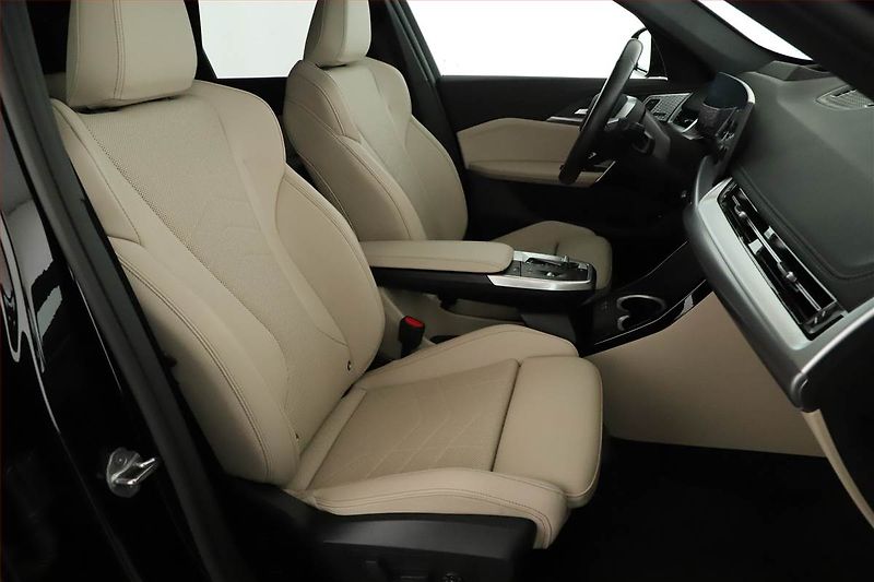 BMW X1 (2024) xDrive30e - fotka 18 z 20