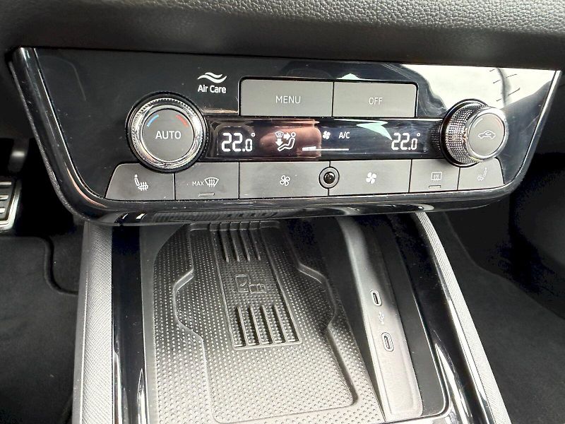 Škoda Scala (2025) 1.0 TSI 85kW DSG Monte Carlo T - fotka 28 z 35