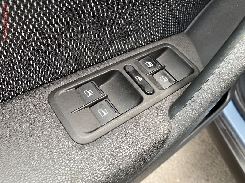 Škoda Yeti (2013) 2.0 TDi, Ambition, TZ - fotka 13 z 17