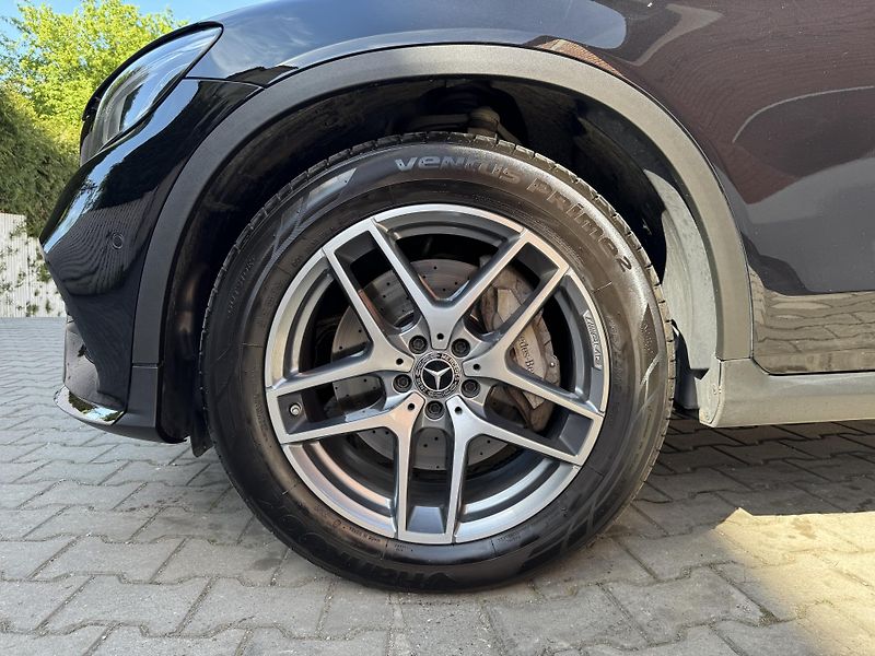 Mercedes-Benz GLC 250d-AMG-4 MATIC-R19-TAŽNÉ - fotka 31 z 31