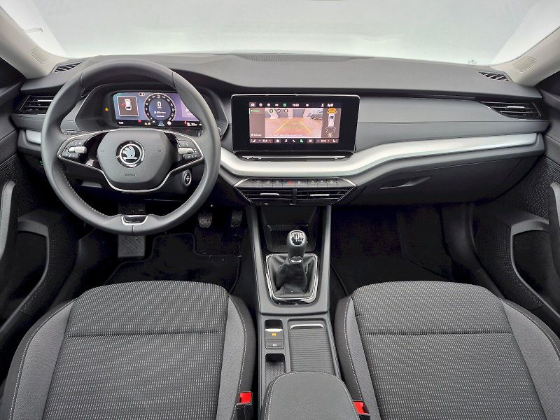 Škoda Octavia (2024) Selection 1.5 TSI 85 kW Combi - fotka 5 z 28