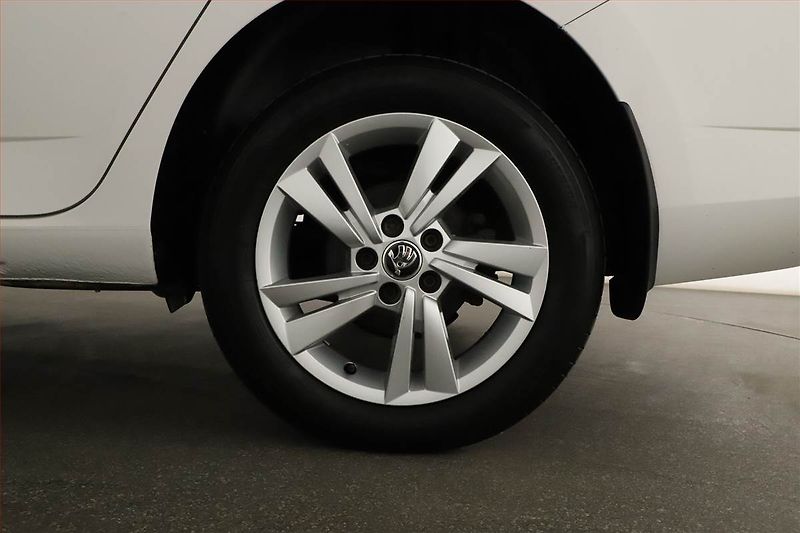 Škoda Fabia (2021) Style 1.0 TSI, ČR,1.maj - fotka 12 z 15