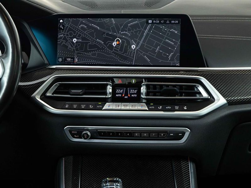 BMW X5 M50i - fotka 14 z 24
