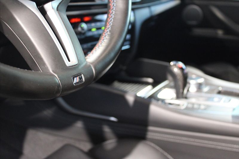 BMW X6 M 423kW CZ/1.Maj/AdLED/B&O - fotka 13 z 33