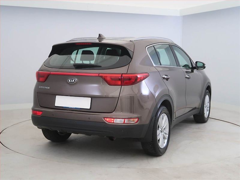 Kia Sportage (2017) 1.6 GDI, Serv.kniha, Navi - fotka 5 z 17