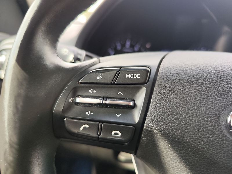Hyundai i30 1.0 T-GDI/88kW Smart Navi - fotka 25 z 33