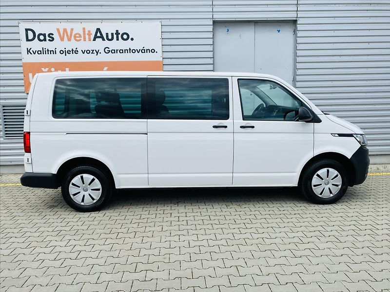Volvo XC90 2,0 B5 AWD 173kW Inscription - fotka 21 z 31