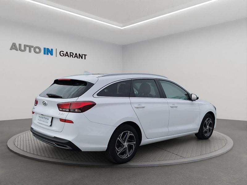 Hyundai i30 (2020) SMART 1.5 DPi 81kW, ČR, 1. Maj - fotka 5 z 25