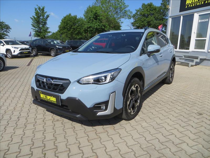 Subaru XV 2,0 i Executive ES Lineartroni - fotka 3 z 40