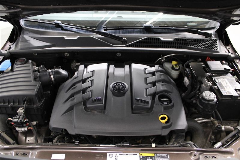 Volkswagen Amarok 3,0 TDI V6 4x4 CZ 1.majitel - fotka 8 z 33