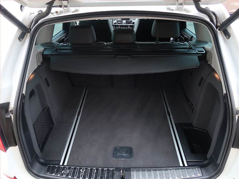 BMW X3 (2015) xDrive20d, 4X4, Automat - fotka 14 z 22