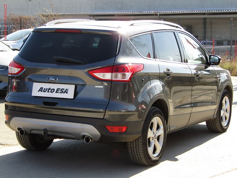 Ford Kuga (2015) 1.5EB, ČR, Xenon, kůže - fotka 4 z 19