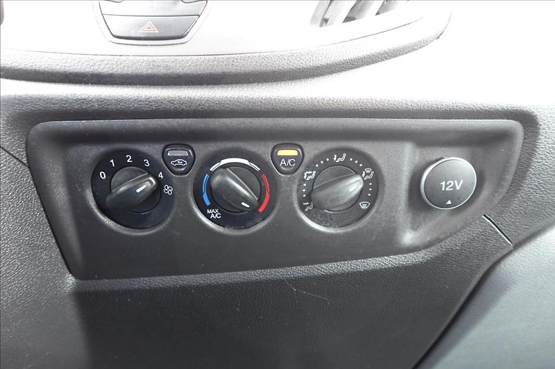 Ford Transit 2,0 TDCi  L3H2 9MÍST KLIMA SER - fotka 43 z 45
