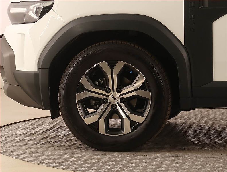 Dacia Duster (2025) 1.0 TCe - fotka 14 z 22