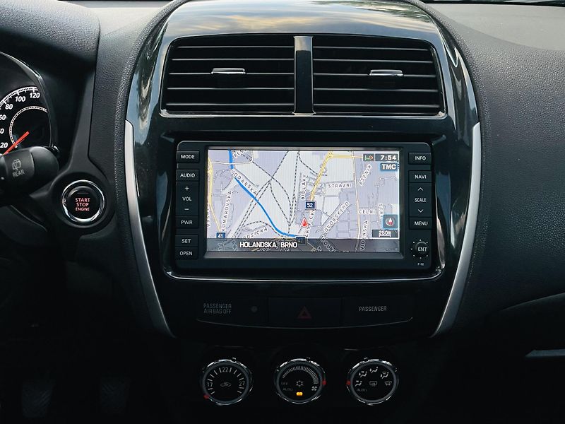 Peugeot 4008 1.8HDI 4x4 VÝHŘEV KAMERA TAŽNÉ - fotka 38 z 47