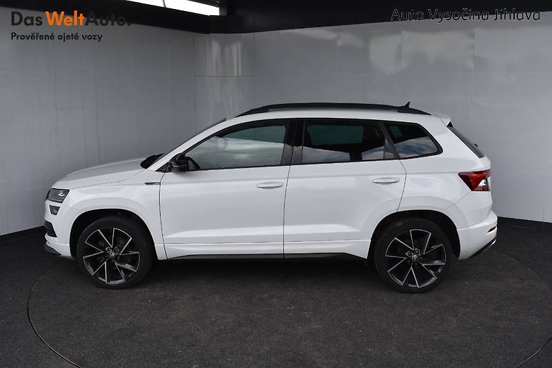 Škoda Karoq (2022) Sportline 1.5TSI 110kW DSG - fotka 3 z 28