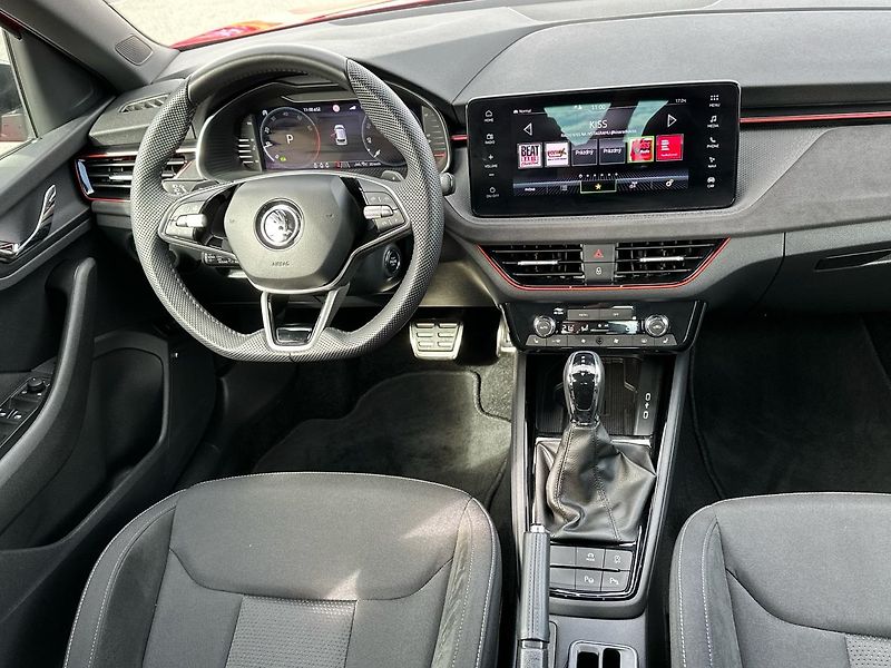 Škoda Kamiq 1,5 TSI / 110 kW Drive Extra D - fotka 5 z 23
