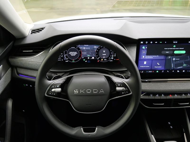 Škoda Octavia - fotka 13 z 26