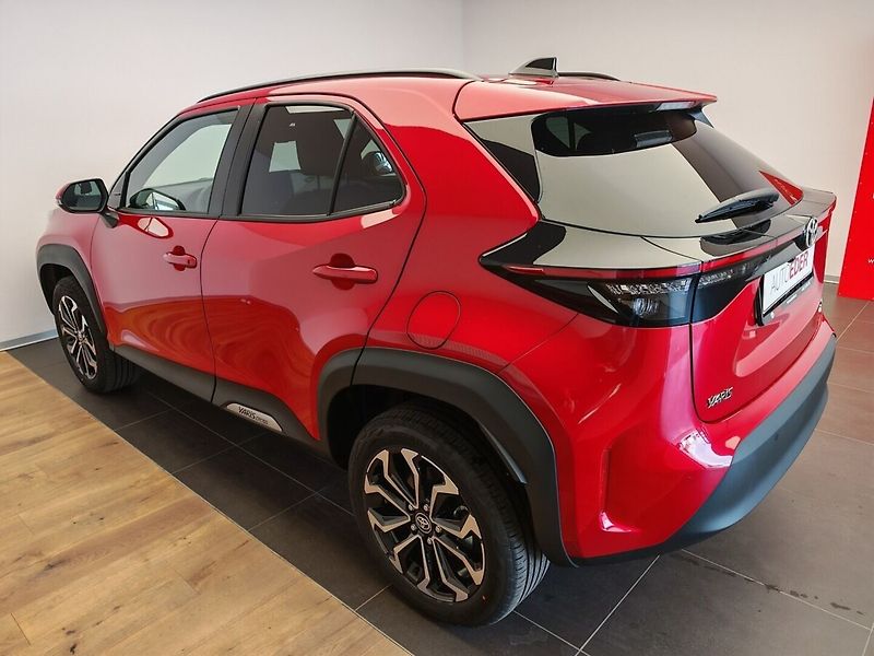 Toyota Yaris Cross 1.5 Hybrid 4x4 Style - fotka 4 z 41