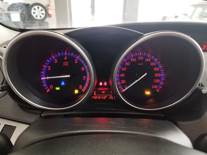 Mazda 3 (2011) 1,6I,77KW,AUT.KLIMA,17 ALU - fotka 26 z 30