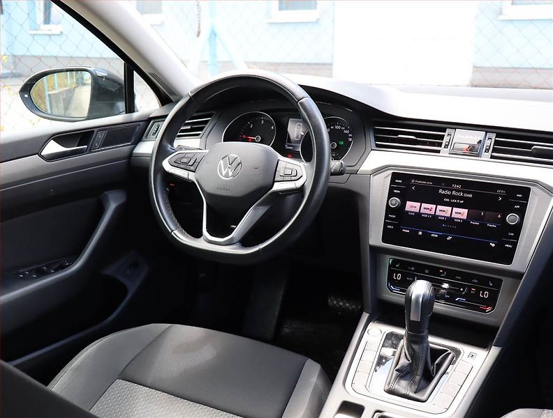 Volkswagen Passat (2021) Elegance 2.0 TDI, Automat - fotka 7 z 19