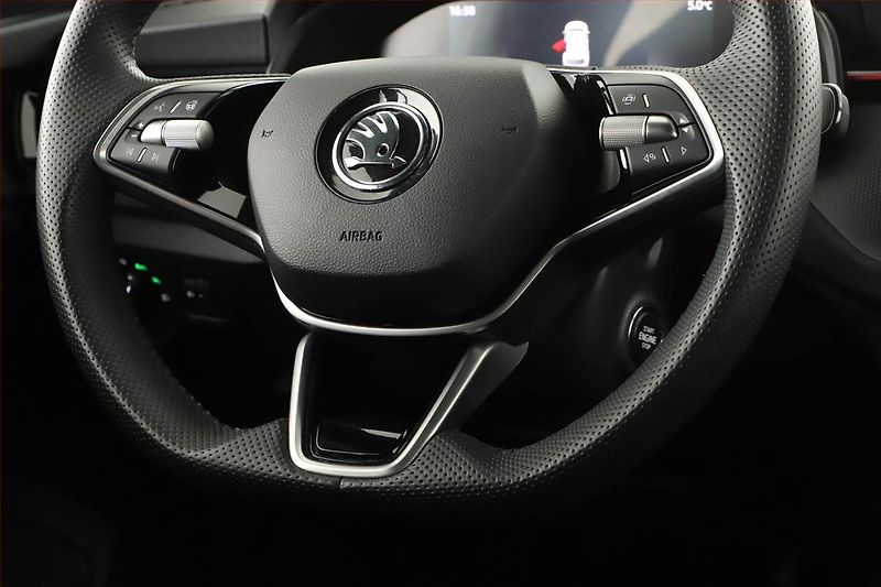 Škoda Kamiq (2024) 1.0 TSI, Drive, FullLed - fotka 18 z 19