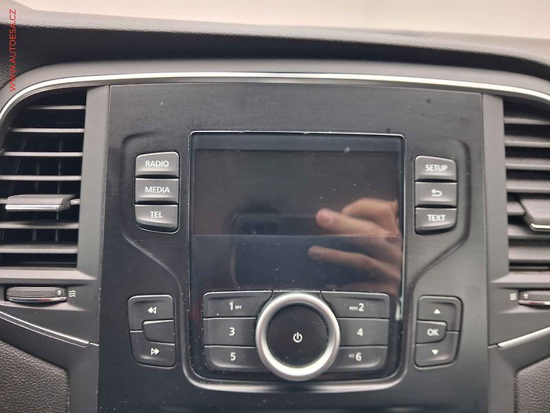 Renault Mégane (2017) 1.5 dCi, ČR, servis.kniha, AC - fotka 13 z 17