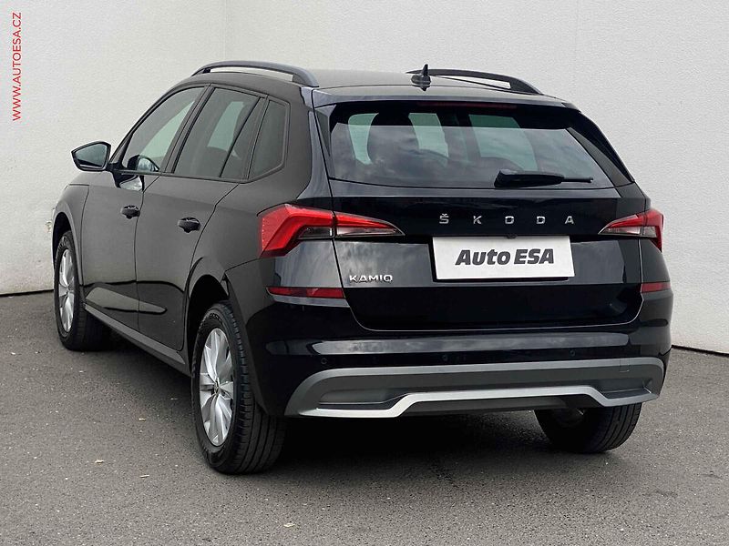 Škoda Kamiq (2022) 1.0 TSi, Ambition, DSG, LED - fotka 6 z 18