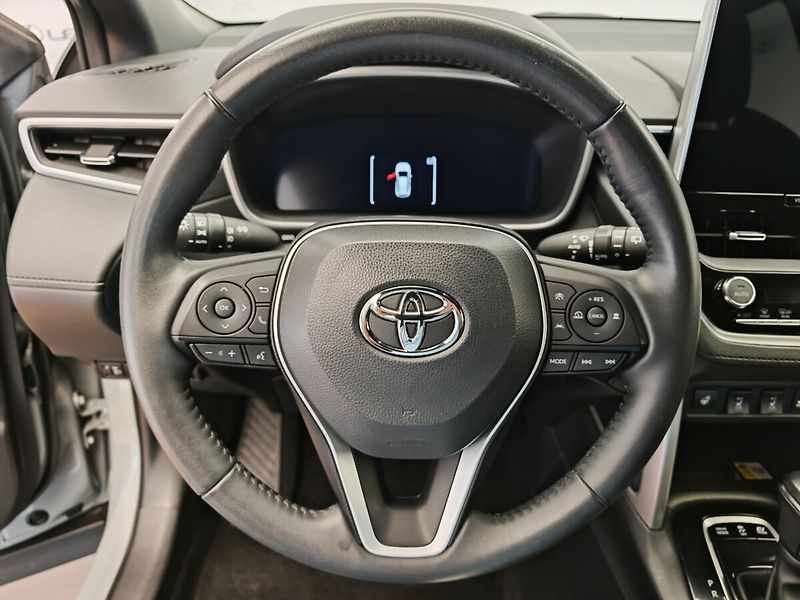 Toyota Corolla Cross 2.0 Hybrid (197 k) Comfort 4x4 - fotka 32 z 43