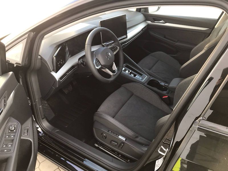 Volkswagen Golf (2026) People 7DSG mHEV 1,5eTSI - fotka 5 z 7