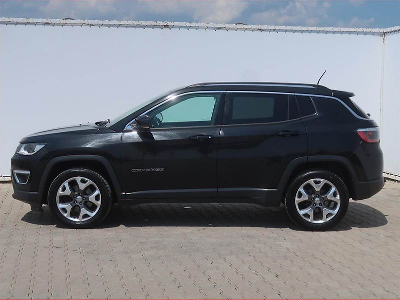 Jeep Compass (2019) 2.0 MultiJet, 4X4, Serv.kniha - fotka 3 z 18