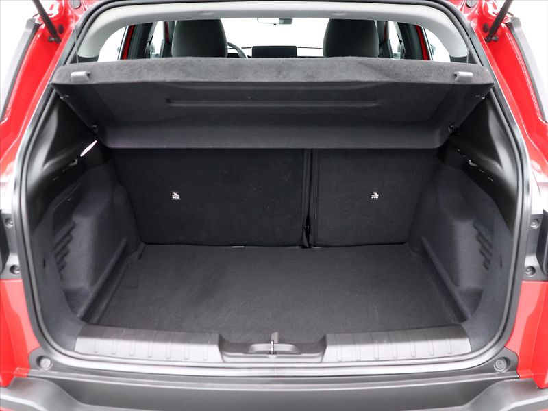 Jeep Avenger 1,2 74kW CZ e-Hybrid Longitude - fotka 10 z 31