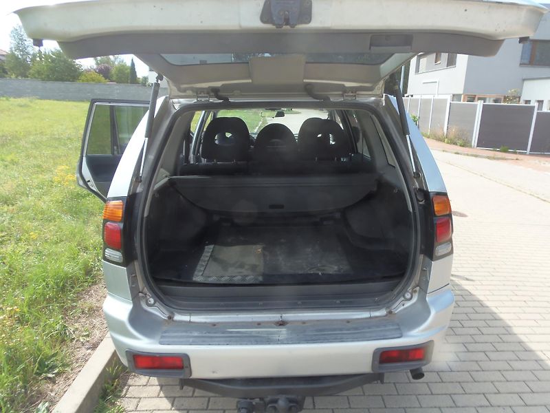 Mitsubishi Pajero Sport (2003) 2.5 TD 4x4 tažné 2.8t NOVÁ STK - fotka 14 z 23