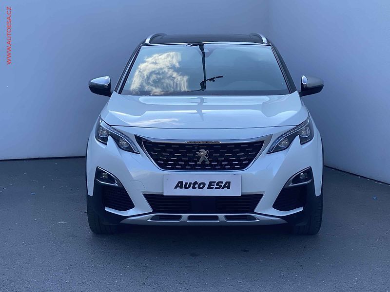 Peugeot 5008 (2018) 2.0 HDI 7míst, 1.maj,ČR - fotka 2 z 17