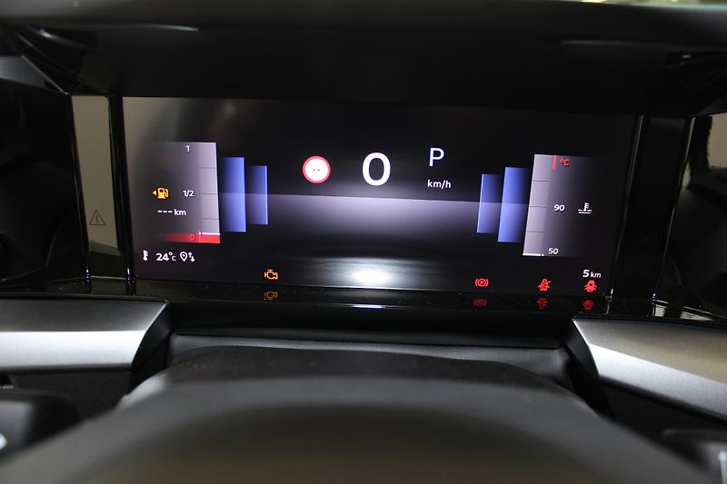 Opel Frontera (2026) GS Hybrid 1.2 TURBO 107kW - fotka 7 z 17