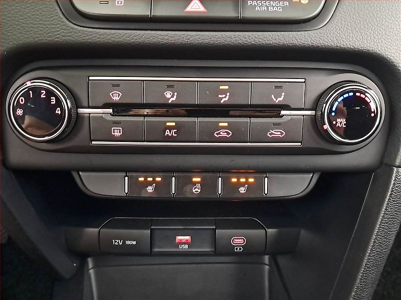 Kia Ceed (2023) Spin 1.0 T-GDI, SPIN, DPH - fotka 15 z 18