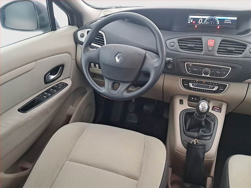 Renault Grand Scénic (2009) 1.6 16V, Park. senzory - fotka 7 z 17