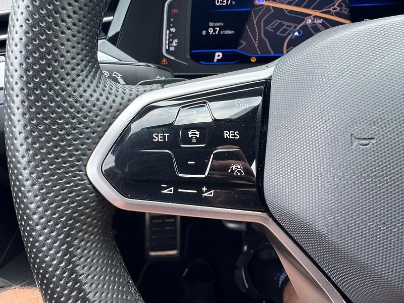 Volkswagen Arteon (2021) R LINE 2,0 TDI 147 KW DSG 4X4 - fotka 31 z 47